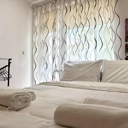 Bright 2br - Free Parking-near Sea Garden & *