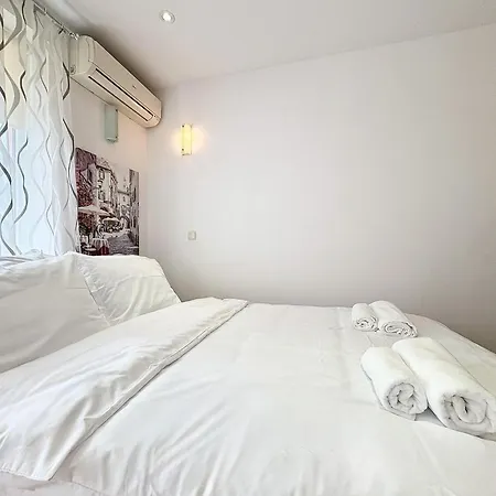 Bright 2br - Free Parking-near Sea Garden & Варна